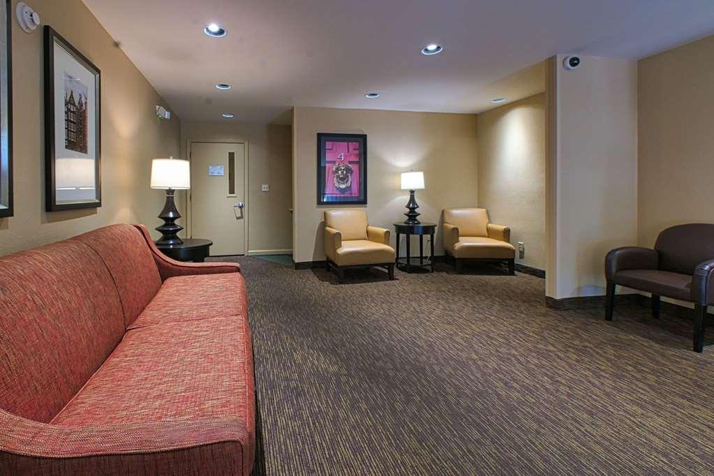 Suburban Studios Louisville East Interieur foto