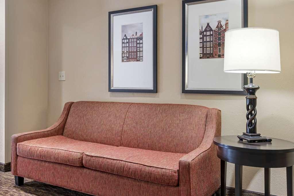 Suburban Studios Louisville East Interieur foto